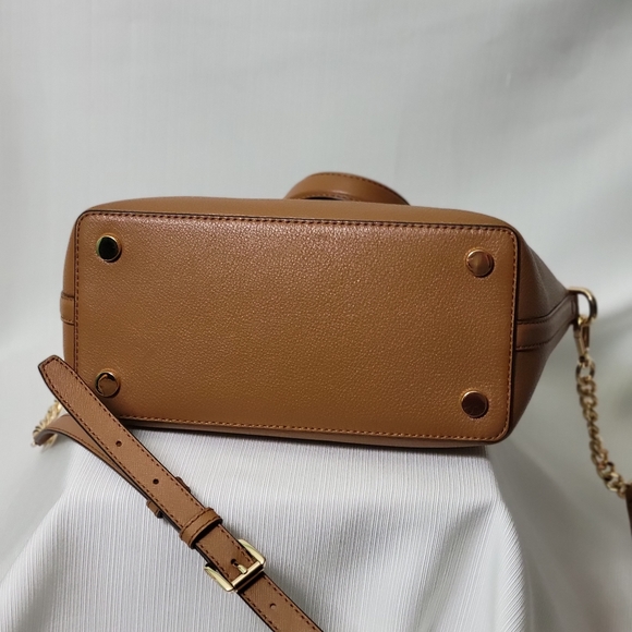 Michael Kors HandBag - Picture 3 of 7